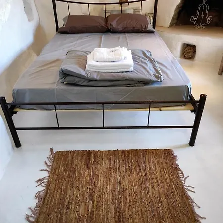 Pyrgi Artemis Place *