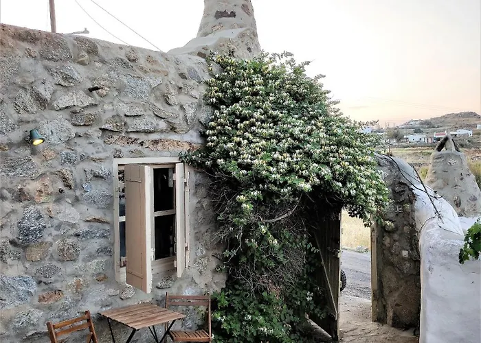 Pyrgi Artemis Place Super Paradise Beach (Mykonos)